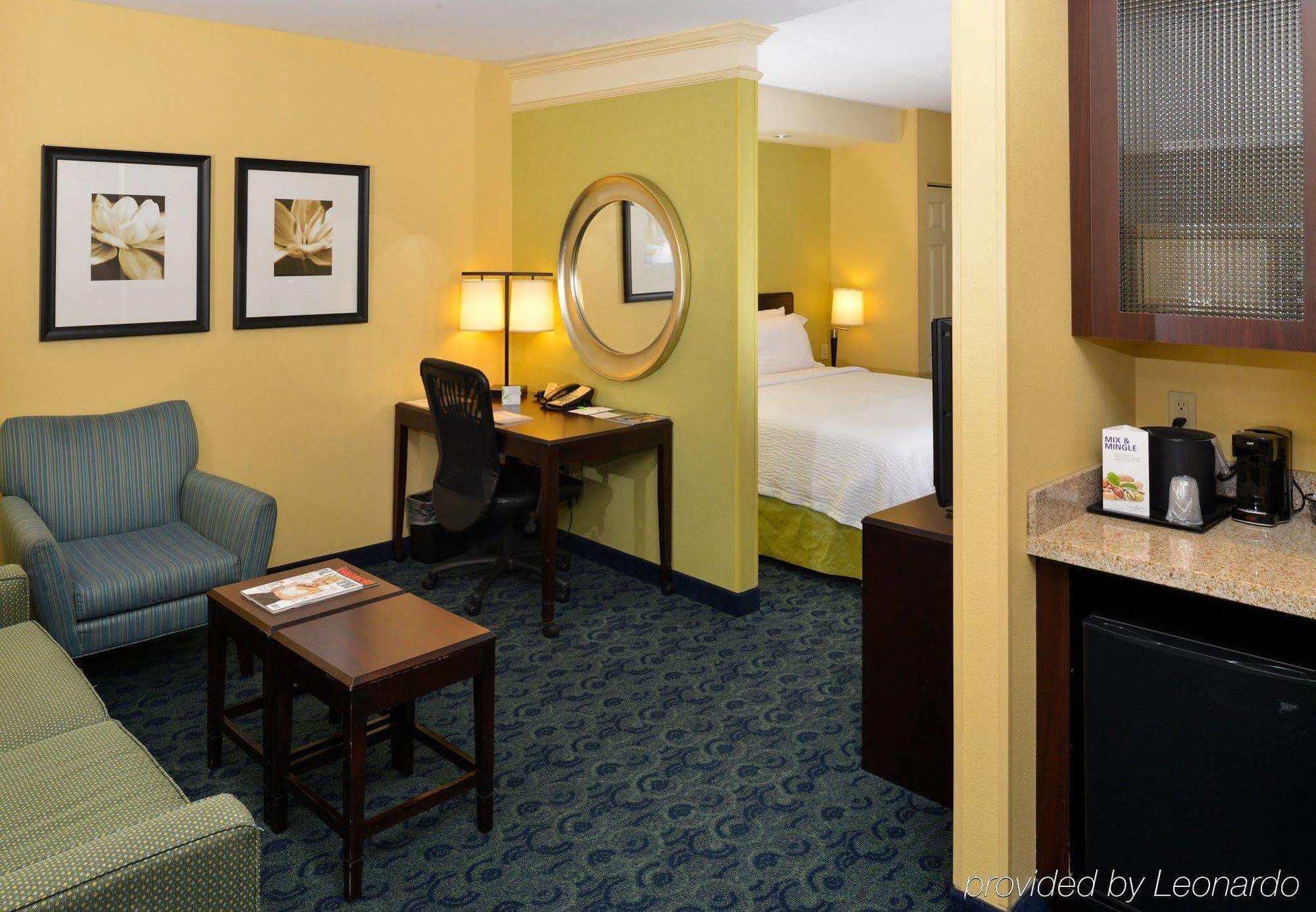 Springhill Suites By Marriott Corona Riverside Exterior foto